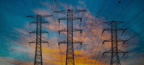 Reverse charge w obrocie energią, gazem i uprawnieniami do emisji CO₂ do końca 2026 r.