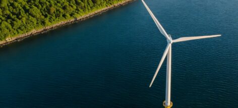 Raport: Ile kosztuje transformacja? KPEiK, ceny energii i realny potencjał energetyki wiatrowej